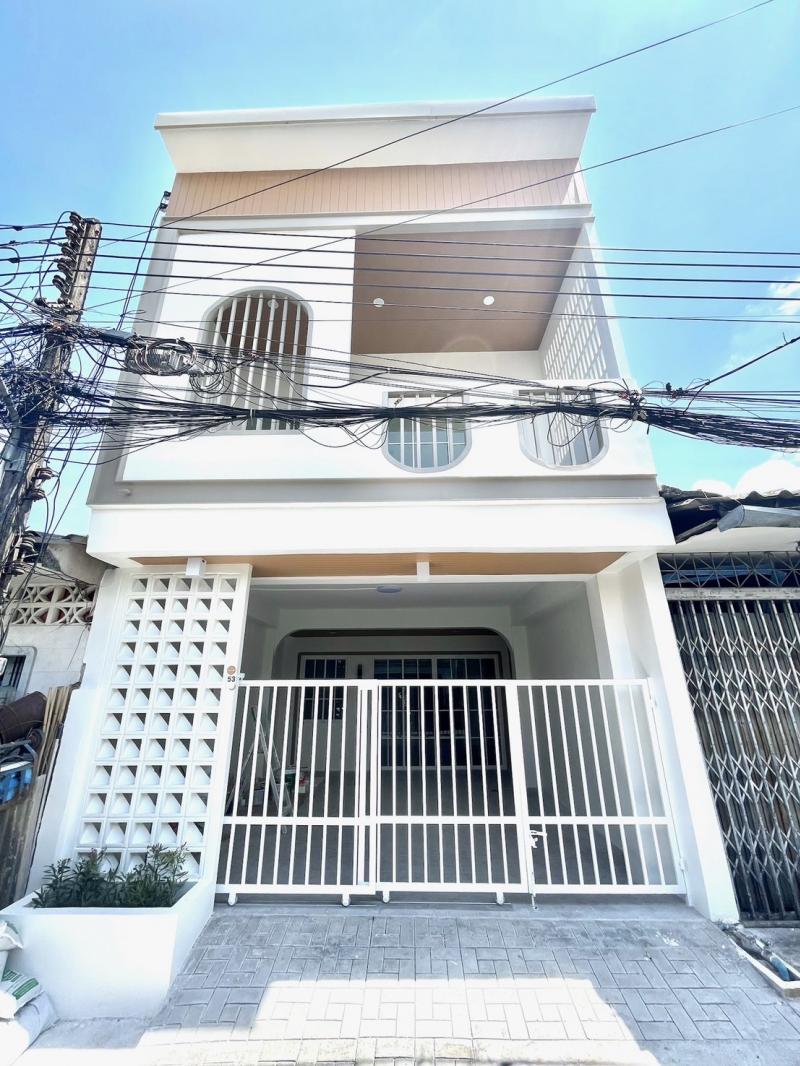 Samkong, Soi Samakkee 1, behind Bangkok Hospital Phuket